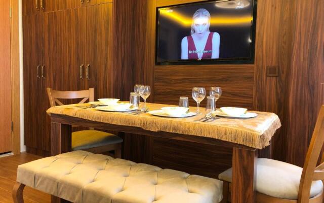 Rose Mansion by Otantik Suites