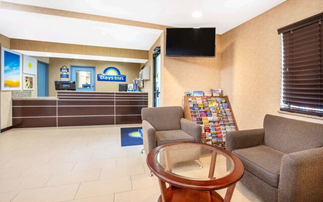 Days Inn by Wyndham Woodland