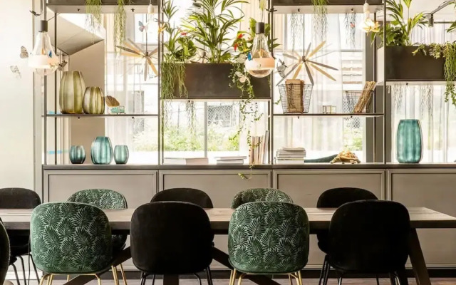 Motel One Paris - Porte Dorée