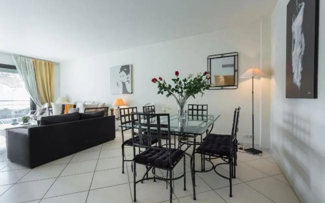Spacious 3BR central - 6 pax - 2 mn from Croisette