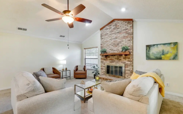 Valrico Vacation Rental 15 Mi to Tampa