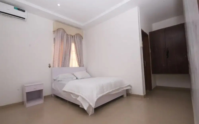 White House Service Apartment