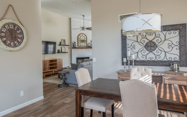 4BR Home N. Scottsdale by WanderJaunt
