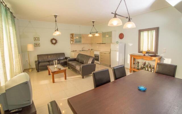 Kalamata Suites Marina