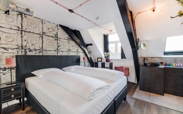 Will & Tate City Stay