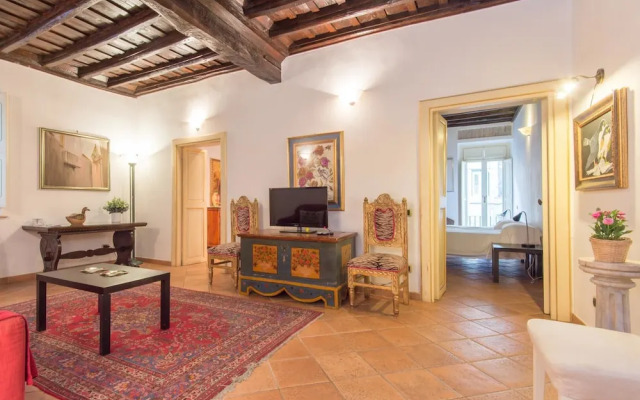 RSH Trevi Fountain Apartment 2