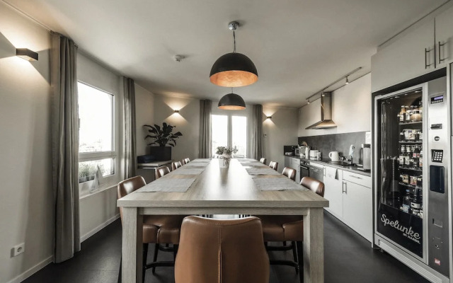 HARBR. boardinghouse