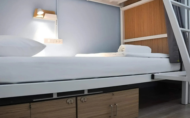 Ease Hostel