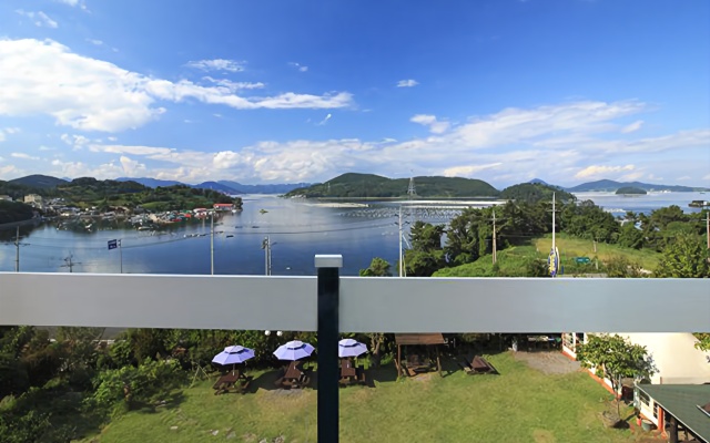 Tongyeong Paper Island Pension