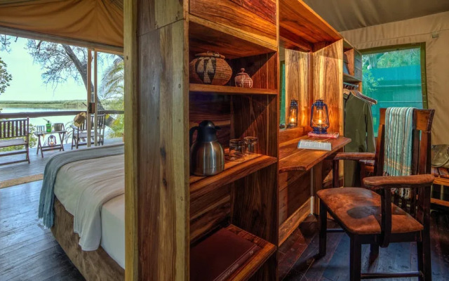 Xaro Lodge