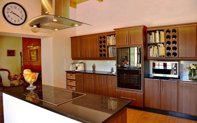 Val du Charron Wine and Leisure Estate Guesthouse