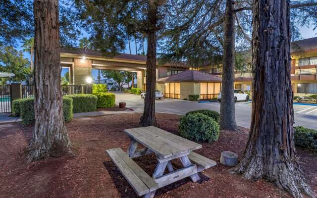 Best Western Orchard Inn