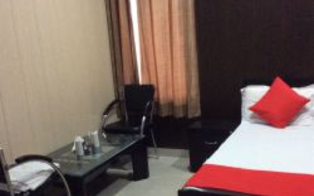 Raj Mahal Motel