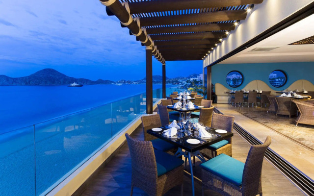 Villa del Arco Residences