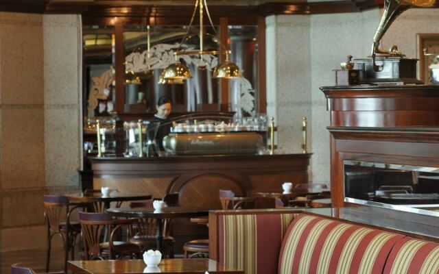 The Bristol Hotel Dubai