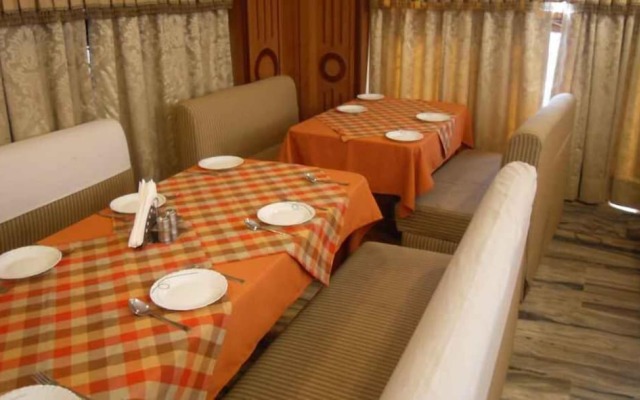 ADB Rooms Hotel Surabhi International,Varanasi