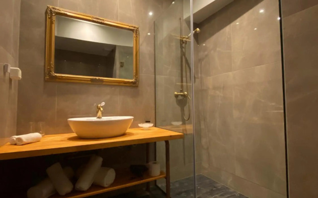 S. Nikolis Historic Boutique Hotel
