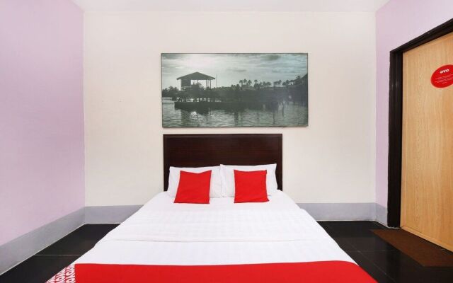 OYO 712 Hotel Corridor