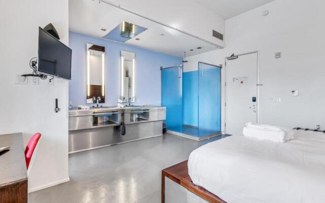 Keating Hotel