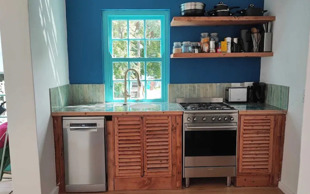 Purple Pearl at Bokaap