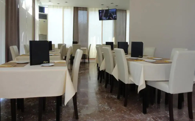 Morfeas Hotel