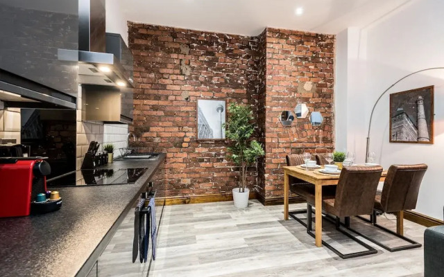 Prestige STAY Aparthotel - 27 Stanley Street Party Apartments