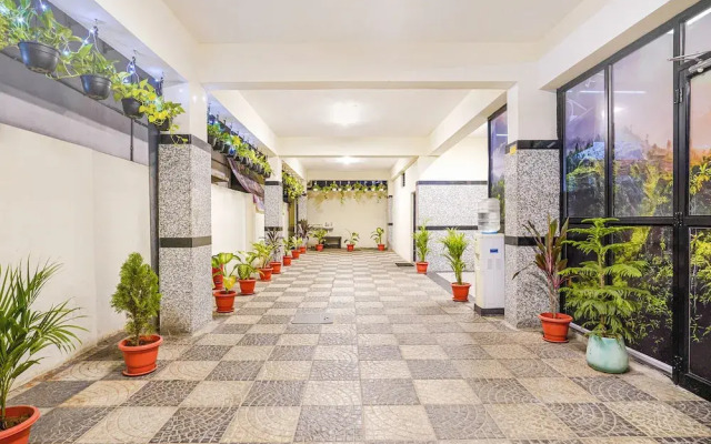 FabHotel Eminent Suites Banjara Hills