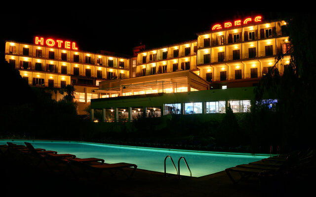 Hotel Grecs