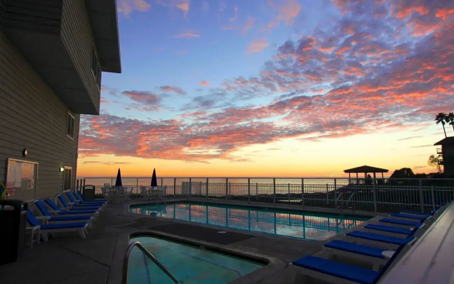 Pismo Lighthouse Suites