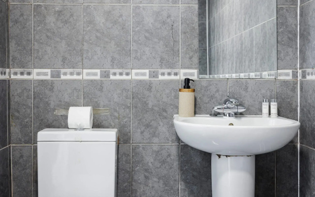 East Croydon Home - Contractors