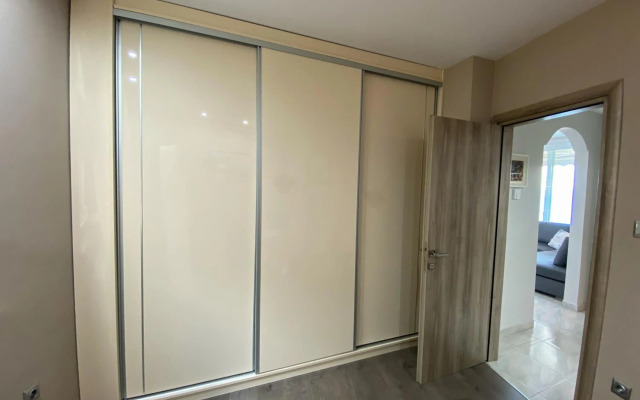 Beachfront apartment in the suburbs of Volos