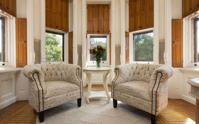 Reynolds Mansion B&B