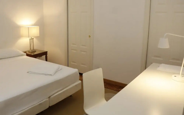 dHomes - Apartments and Rooms - Room 102