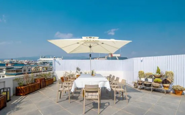 Chengjiang Yanhu Inn