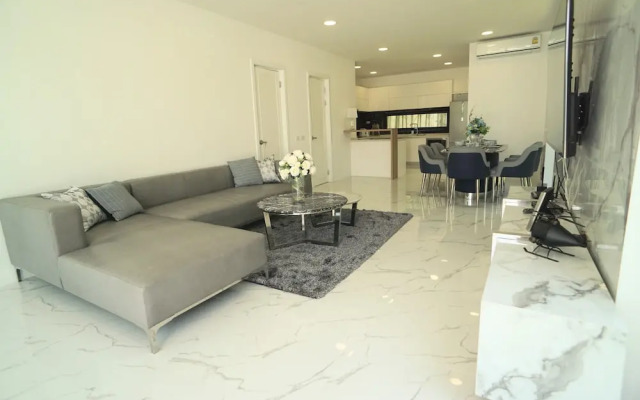 Private Pool Villa in Central Pattaya - Palmc6