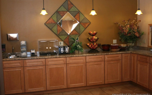 Fargo Inn and Suites