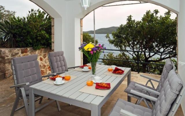 Holiday Home Odiseja