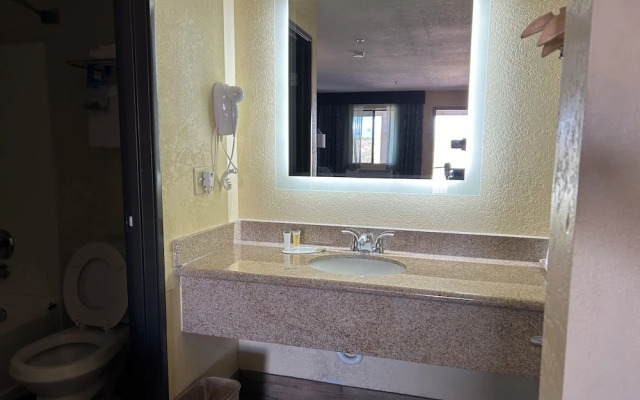 Days Inn By Wyndham Holbrook