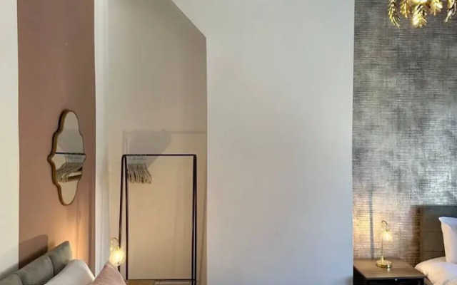 Three Bedroom Home Manchester sleeps 9
