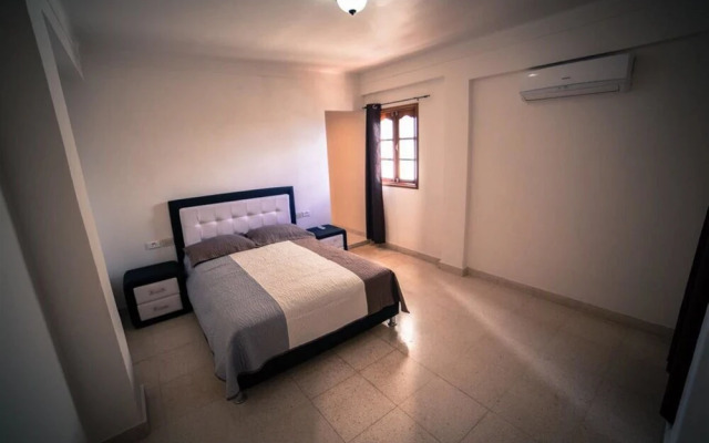 Apartamento 4to Piso Malecon