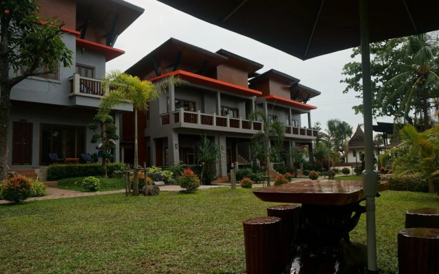Lanta Intanin Resort