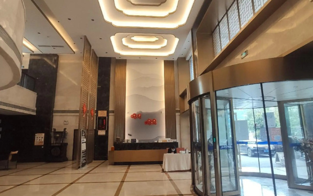 Meitan JinHong Grand Hotel (Chacheng Avenue)