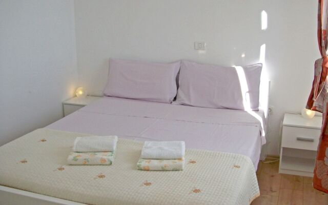 Lovely Apartment No.1 in Liznjan