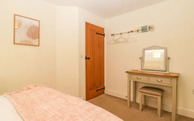 9 Malthouse Court