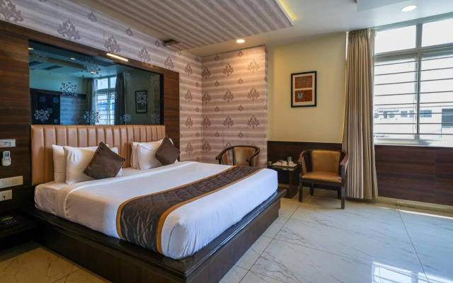 OYO Premium K R Puram
