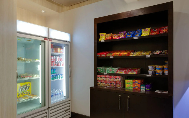 Holiday Inn Express Hotel and Suites Laurel by IHG