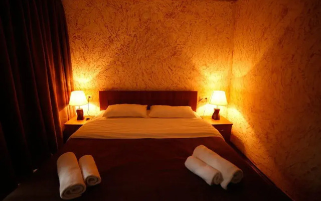 Отель Banguriani