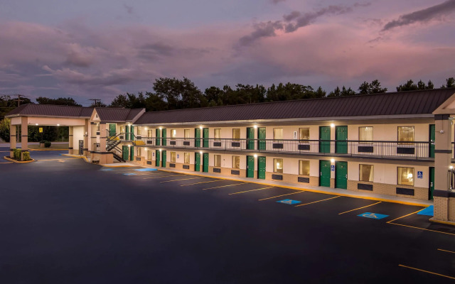 Super 8 by Wyndham Columbia