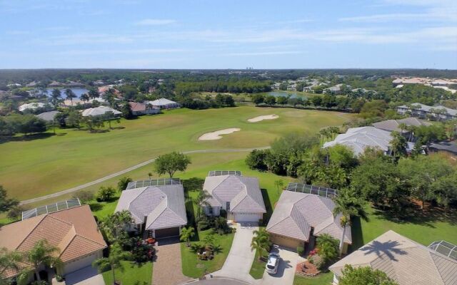 Falcons Glen Blvd Home 7044