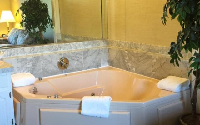 Lockport Inn & Suites